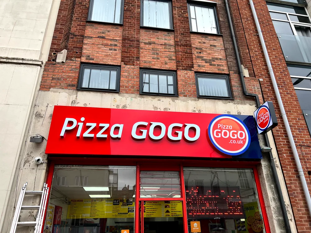 Pizza GOGO — illuminated takeaway shopfront by New Smart Signs